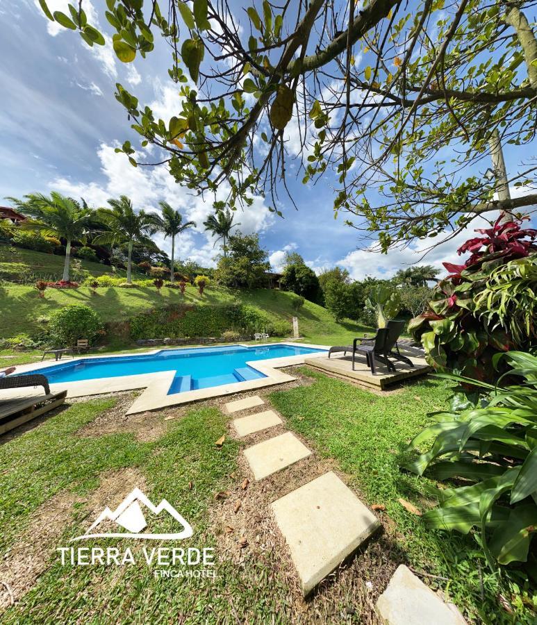 Finca Hotel Tierra Verde Girardota Extérieur photo