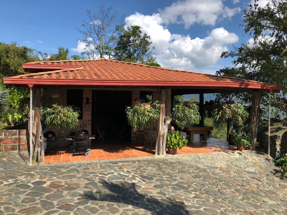 Finca Hotel Tierra Verde Girardota Extérieur photo