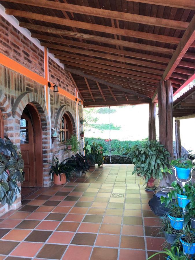 Finca Hotel Tierra Verde Girardota Extérieur photo