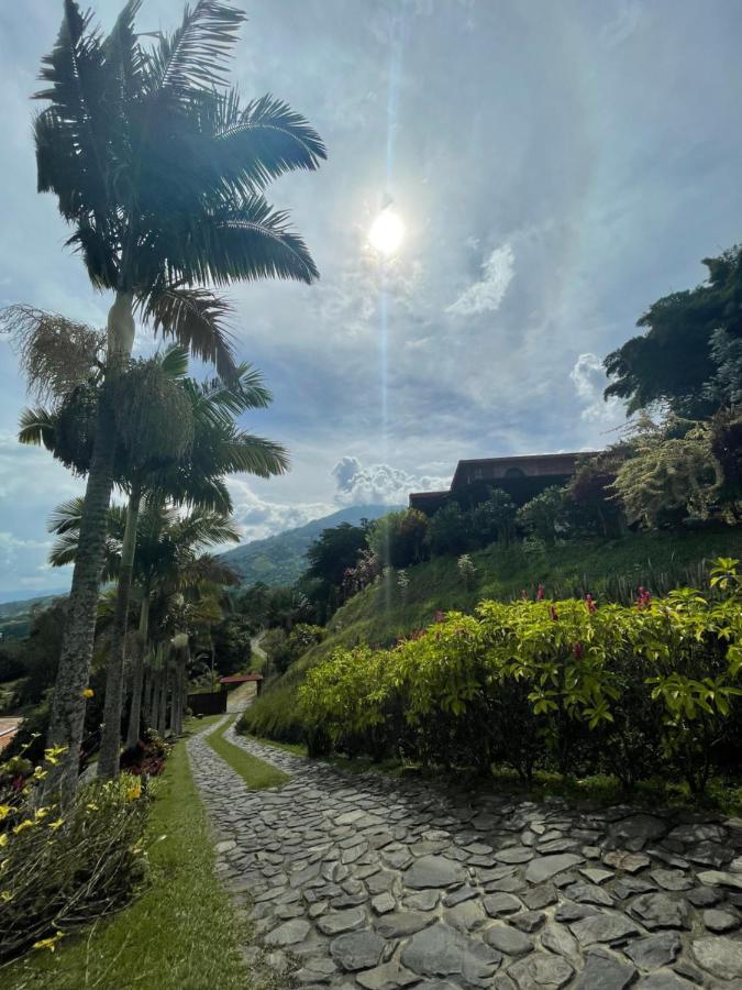 Finca Hotel Tierra Verde Girardota Extérieur photo